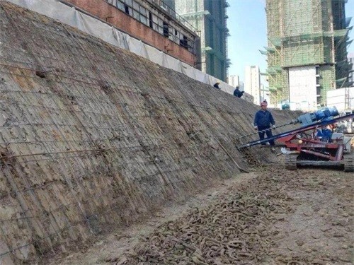 罗山建筑边坡支护
